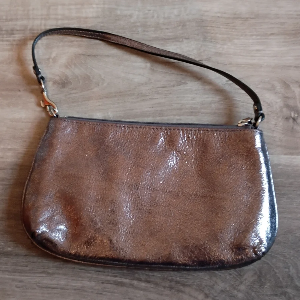 Coach Vintage Y2K Metallic Gold Champagne Leather Zip Wristlet Pouch Mini Bag‎